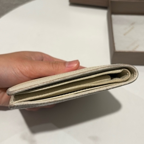 Bulgari Cream Leather Men's Wallet - Picture 11 of 13